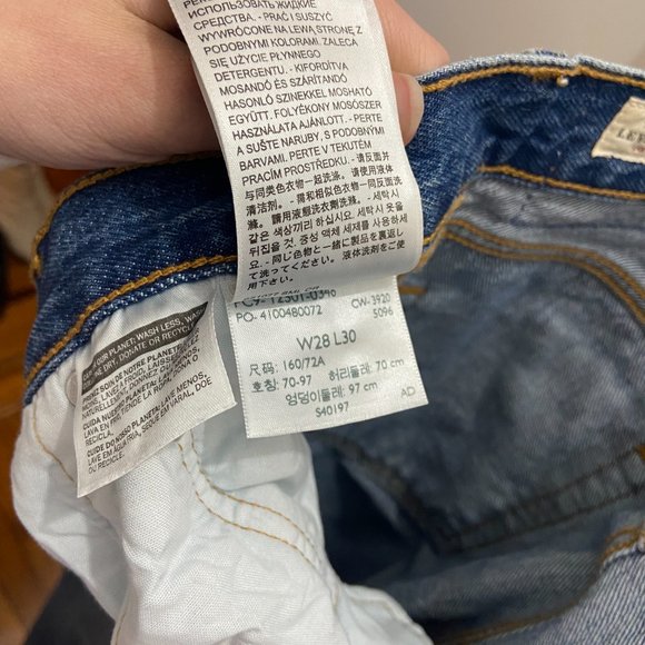 Levis 501 Original Fit Jeans with button fly - Picture 9 of 10